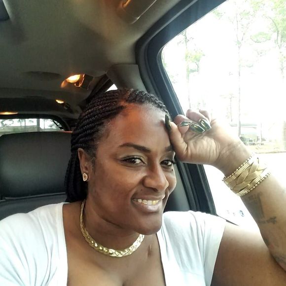 Meet your Posher, Tammy - Picture 1 of 1